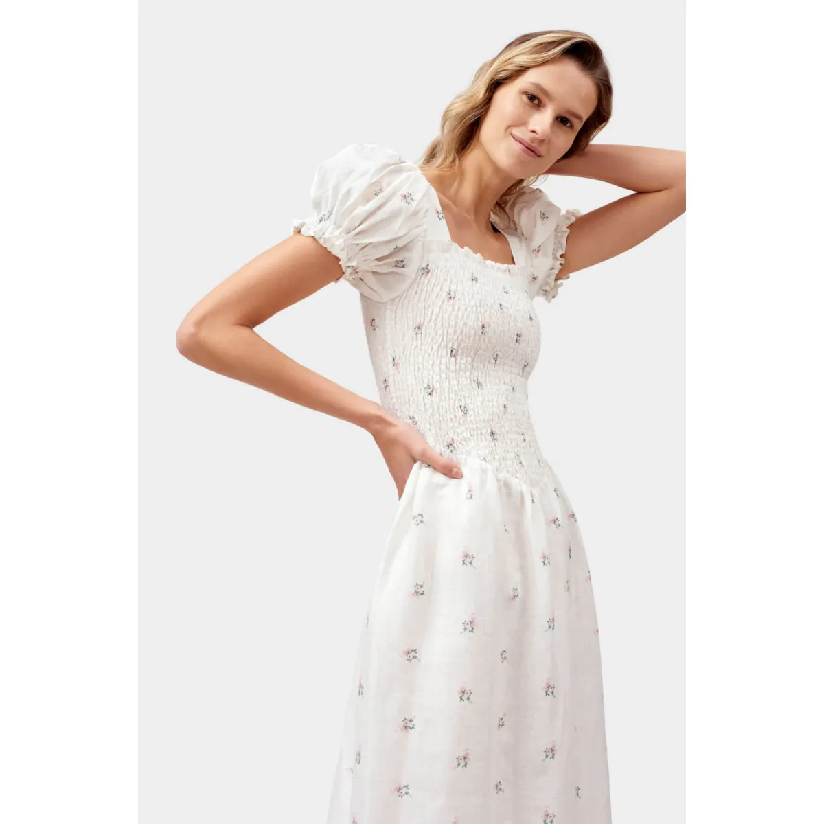 Belle Linen Dress in Bouquets