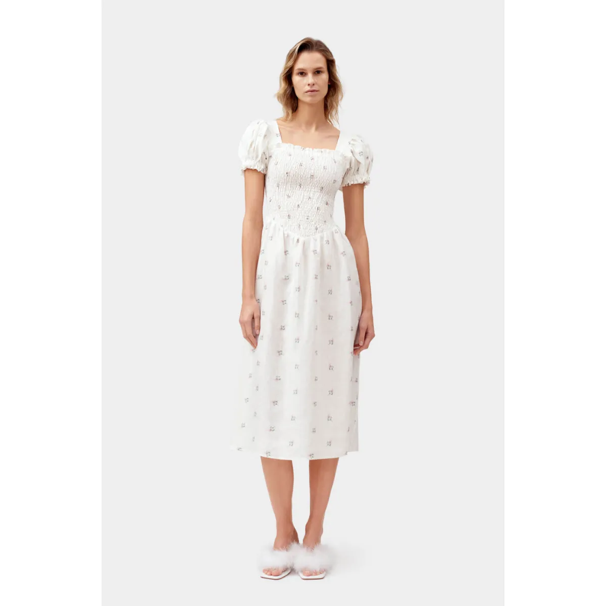 Belle Linen Dress in Bouquets