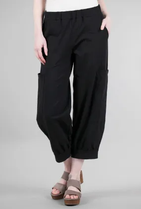 Beth Pant, Black