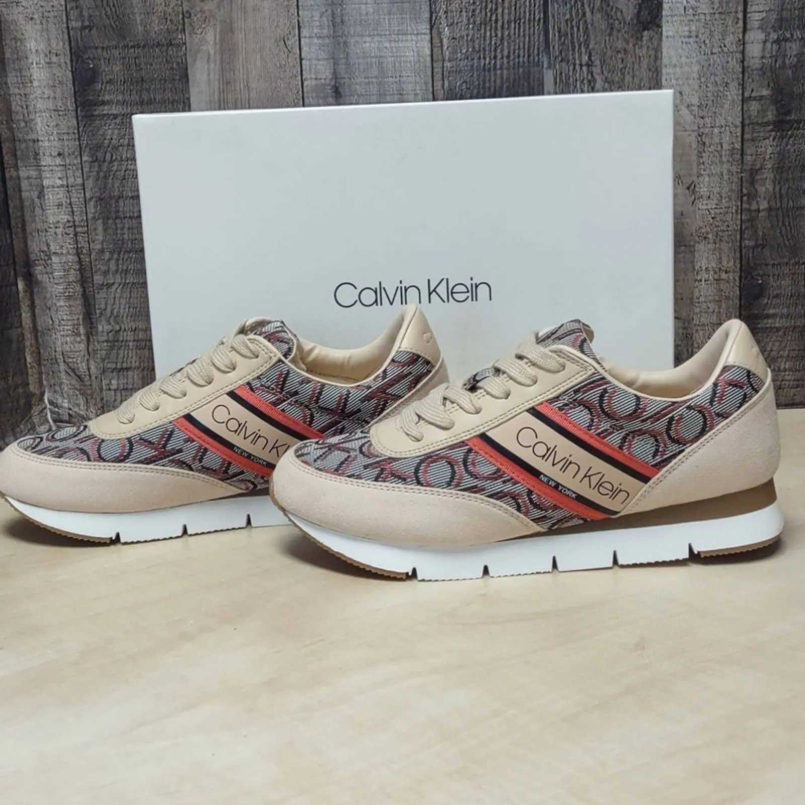 Calvin Klein Monogram Logo Tea Sneakers Coral