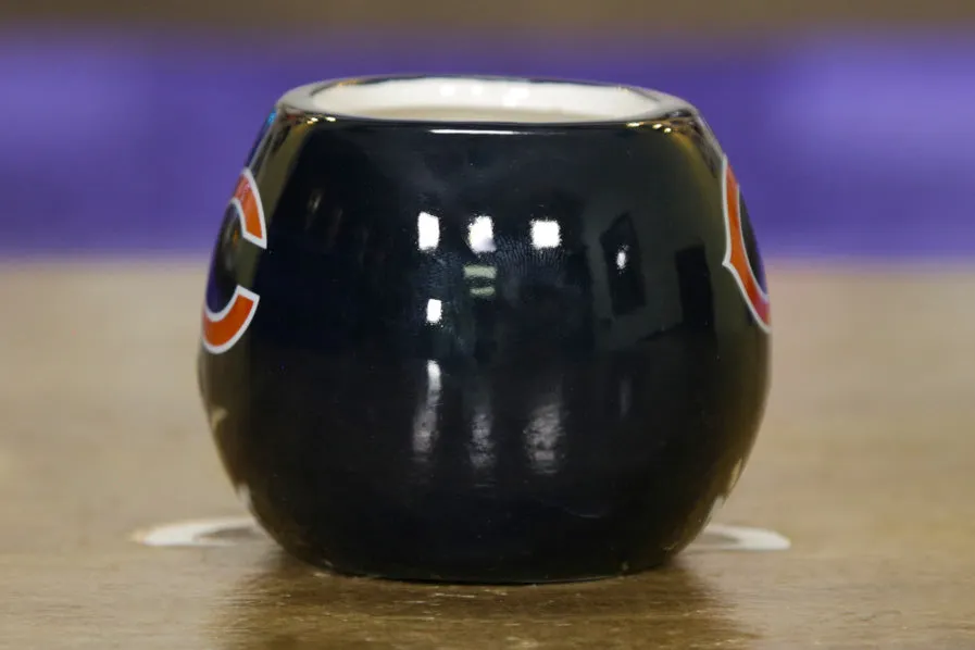 Chicago Bears - Ceramic Helmet Caddy