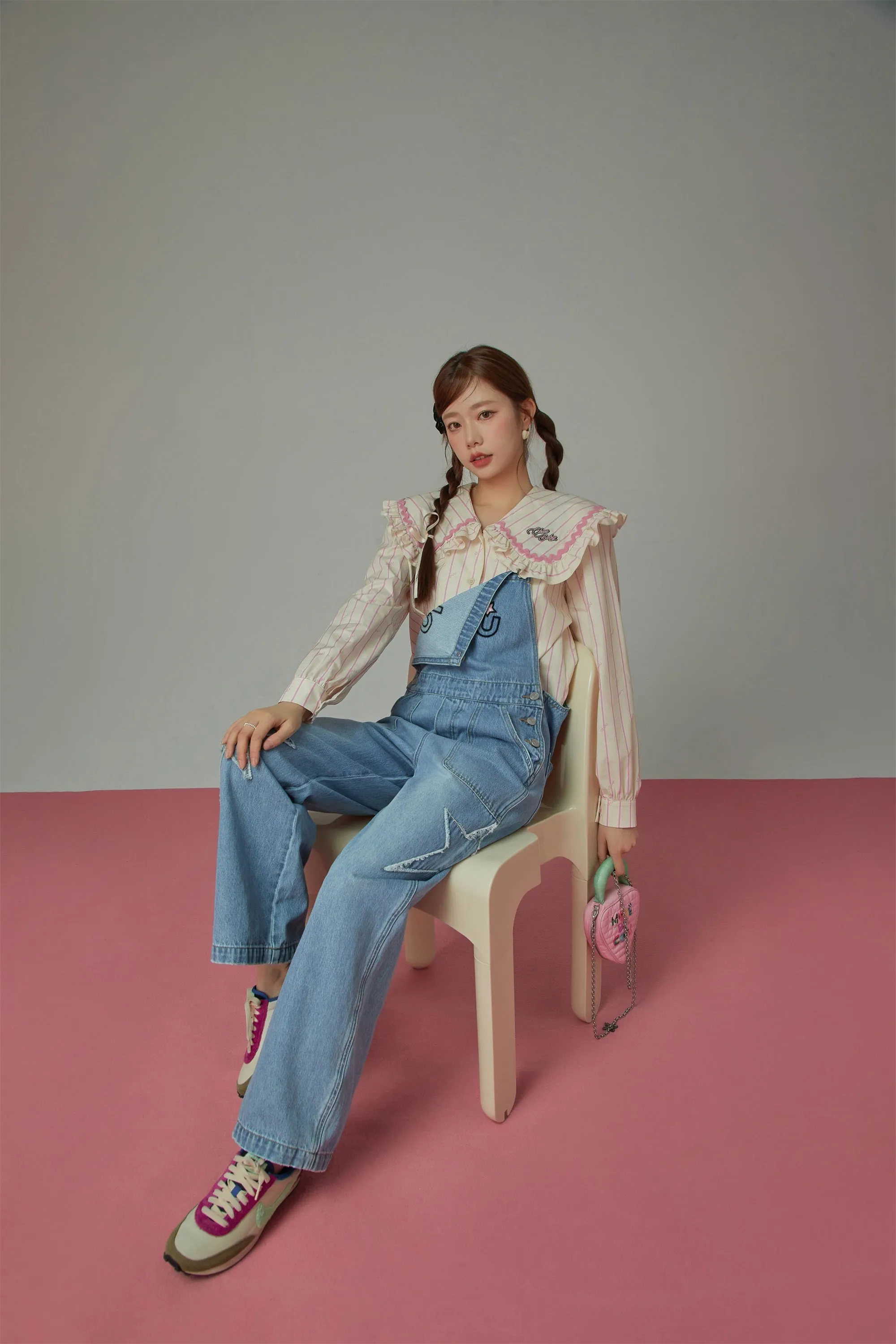 Chuu Logo Star Denim Overalls