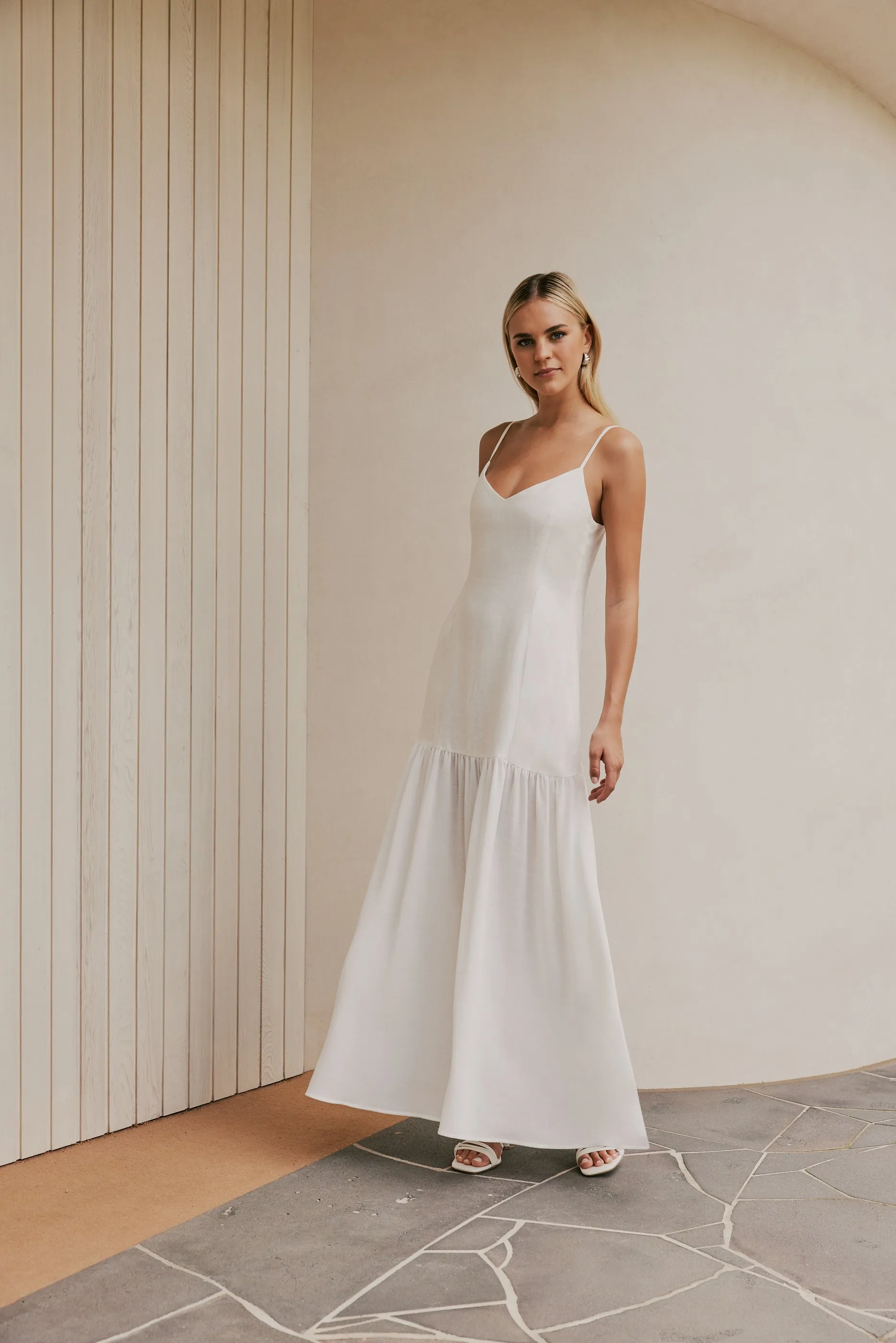 CURAAE Palm Drop Waist Frill Summer Maxi Dress In White