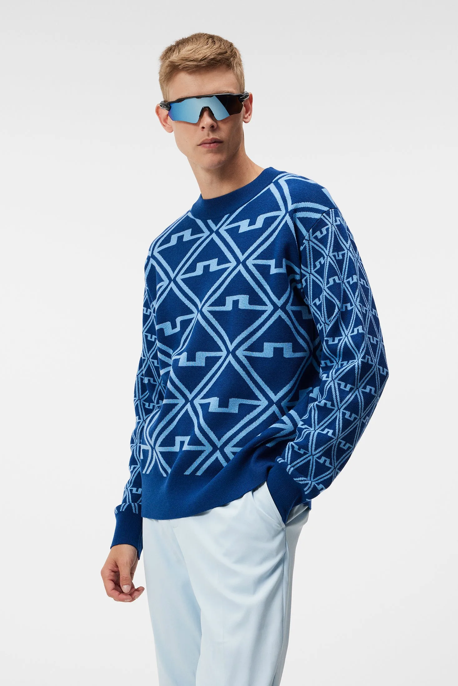 Isaac Jacquard Knitted Sweater / Estate Blue Diamond