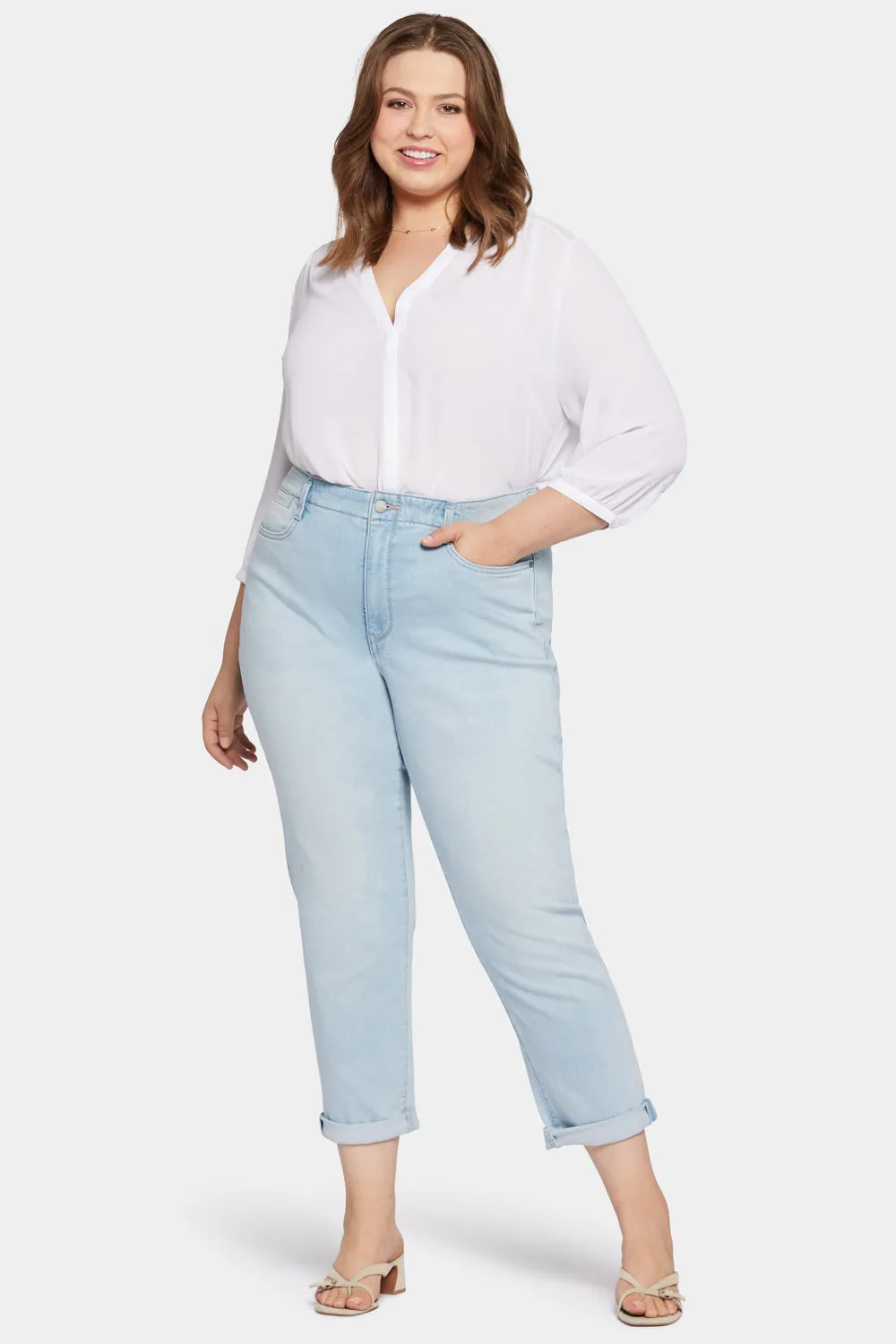 Margot Girlfriend Jeans In Plus Size - Brightside