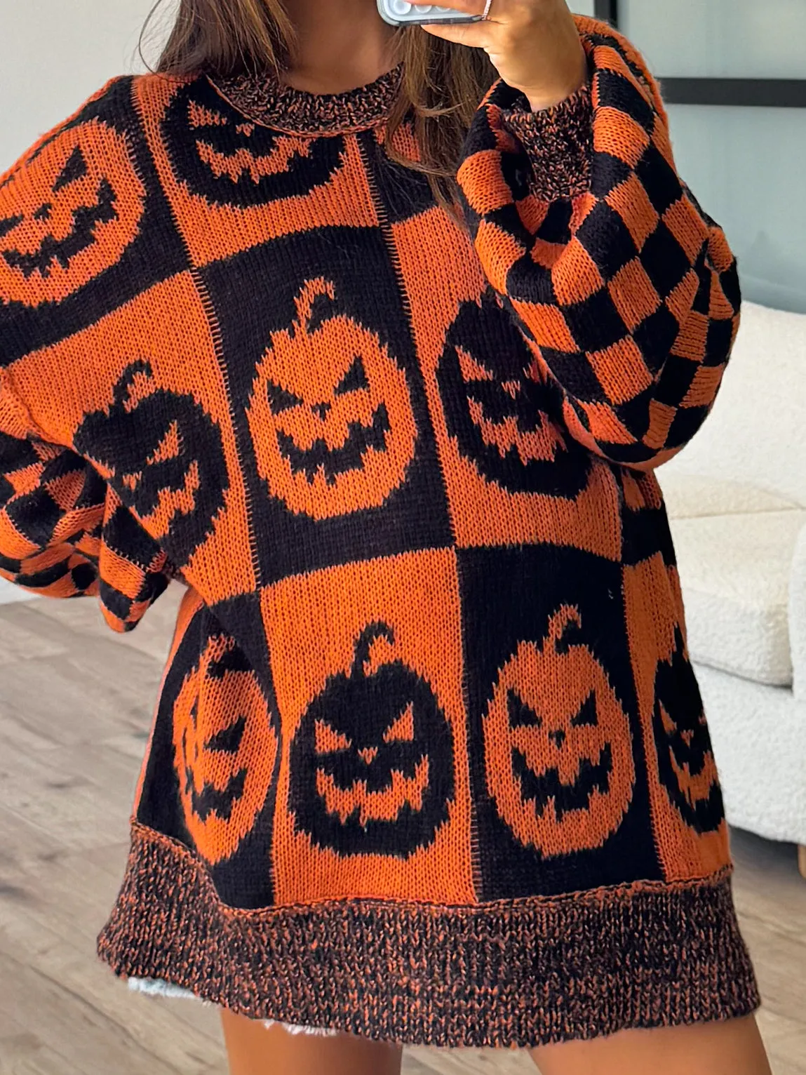 Oversized Checkered Pumpkin Sweater