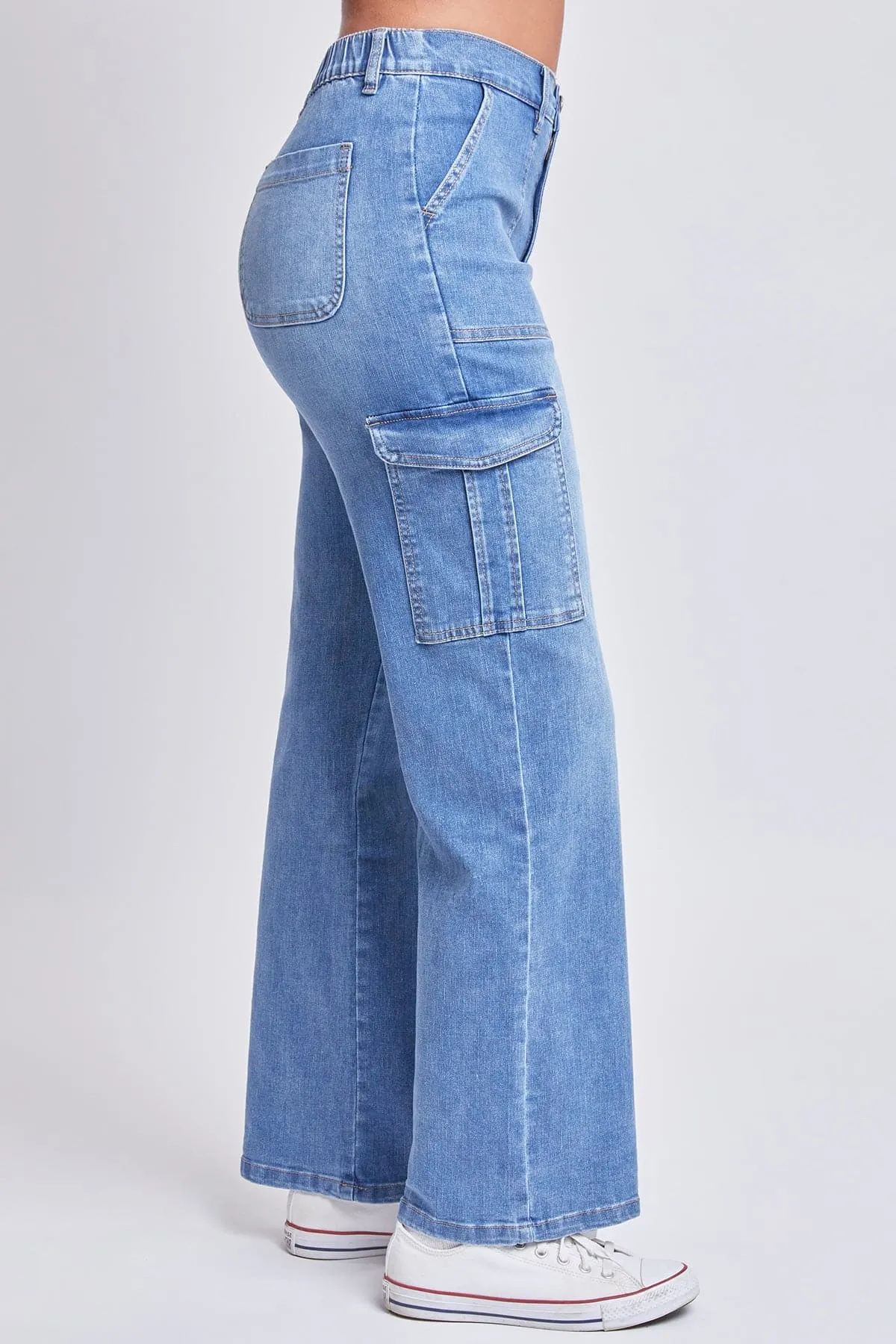 Women’s Straight Leg Cargo Jeans